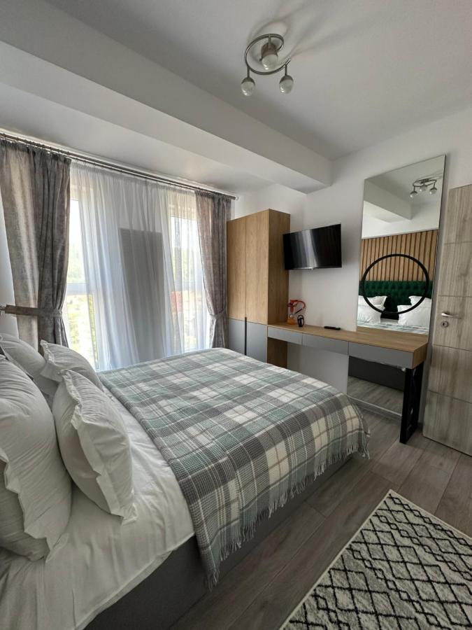 Apartamente Arinis Gura Humorului Ngoại thất bức ảnh