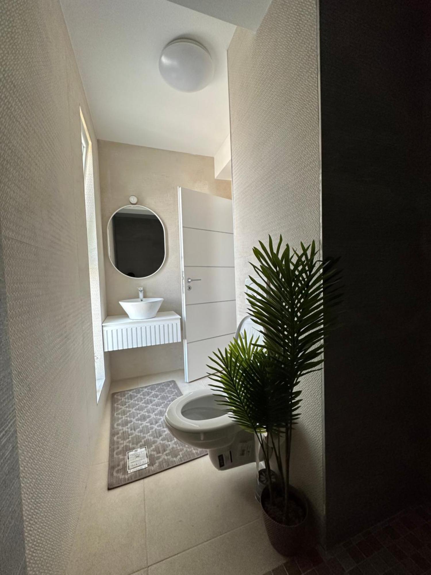 Apartamente Arinis Gura Humorului Ngoại thất bức ảnh